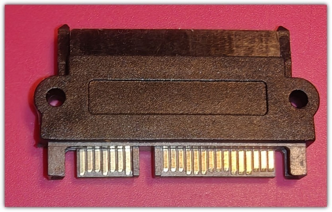 SAS - SATA Adapteri (SFF-8482 uros - SATA 7+15 naaras)#30304