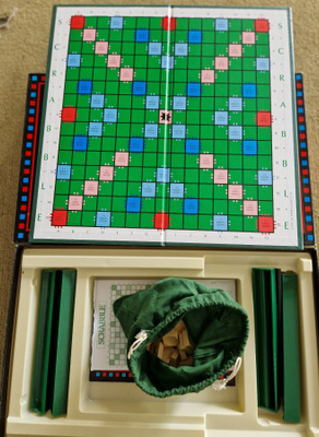 Scrabble Orginal klassikko sanapeli uudenveroinen.