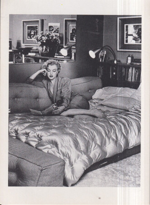 Marilyn Monroe. vuoteella ,  e203