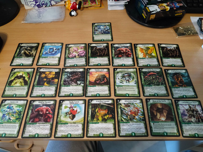 Duel Masters vihreitä kortteja