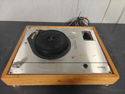 Levysoitin THORENS TD-166 projekti.