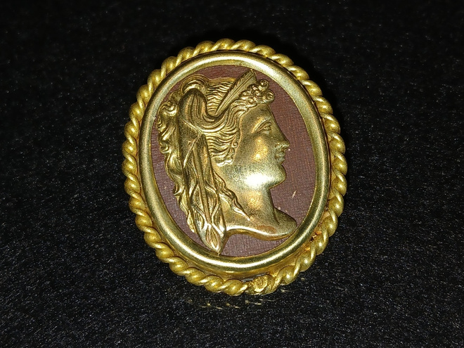 Vintage Camee rintakoru rintaneula solki