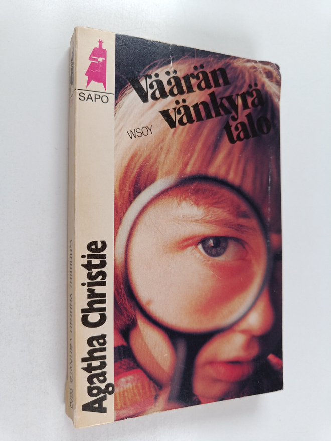 Agatha Christie : Väärän vänkyrä talo