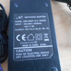 AC/DC adapter/adaptor/ Laturi. 12V. - pikkukuva 2