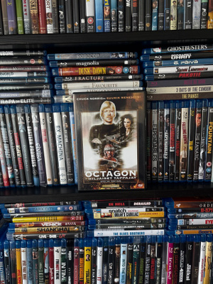 Octagon hiljaiset tappajat Chuck Norris