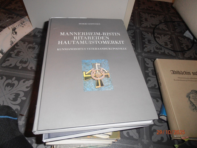 Mannerheim ristin ritareiden hautamuistomerkit
