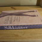 Silkkisääret naisten sukkien historia (sidottu) - pikkukuva 1