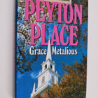 Grace Metalious : Kaupunki nimeltä Peyton Place - pikkukuva 1