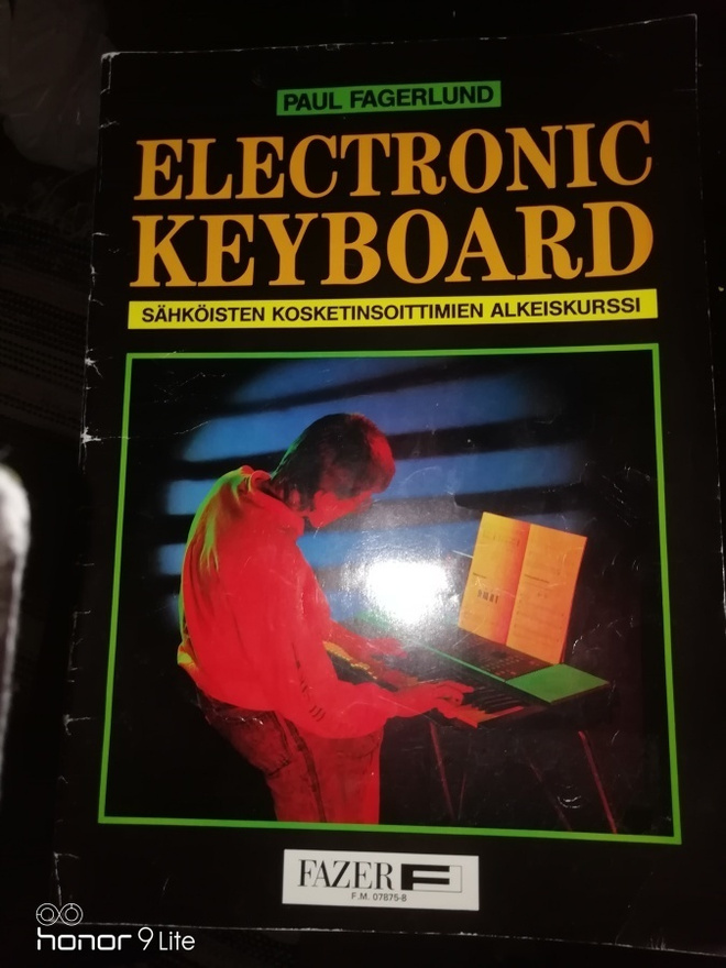 Paul Fagerlund Electronic keyboard