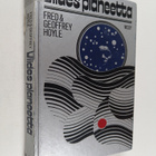 Fred Hoyle : Viides planeetta - pikkukuva 1