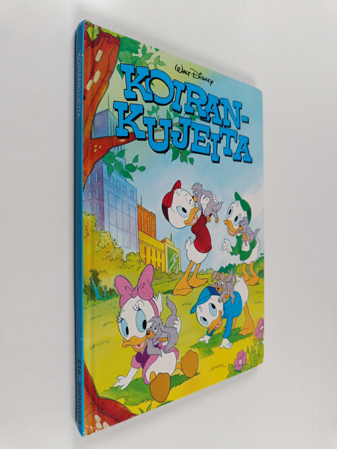 Walt Disney : Koirankujeita : Disneyn satulukemisto