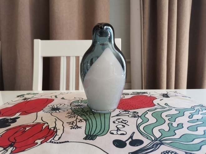 Riihimäen lasi, Pingviini,  Design by Sakari Pykälä, sig.