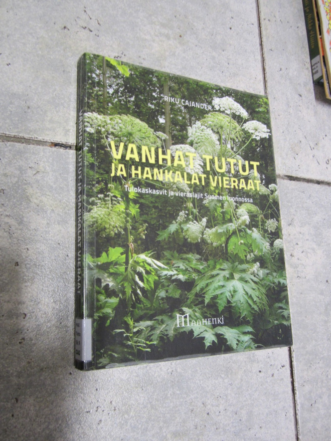 Vanhat tutut ja hankalat vieraat  – Riku Cajander