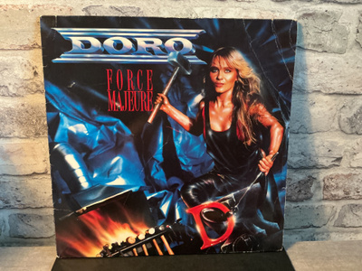 DORO: Force Majeure Lp levy
