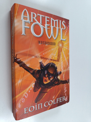 Eoin Colfer : Artemis Fowl : ikuisuuskoodi