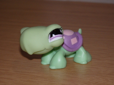 LITTLEST PET SHOP pinkki-lila kilpi KILPIKONNA #566