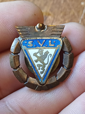 S. V. L ruuvimerkki
