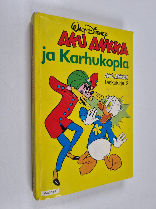 Walt Disney : Aku Ankka ja Karhukopla