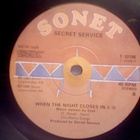 SECRET SERVICE  ::  WHEN THE NIGHT CLOSES IN :: VINYYLI  7" - pikkukuva 3