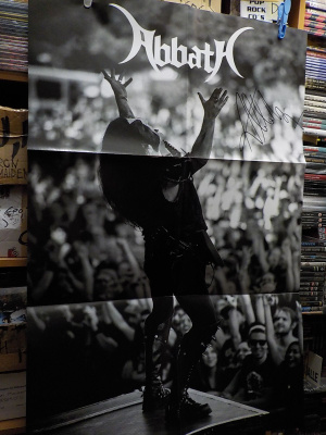 ABBATH FOLD-OUT JULISTE NIMMARILLA