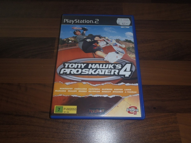 TONY HANK'S 4 PRO SKATER 4 - PlayStation 2