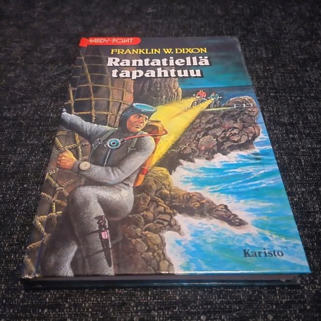 Franklin W. Dixon : Rantatiellä tapahtuu