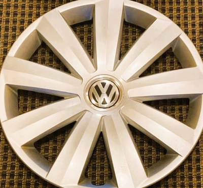 Vw pölykapselit 16" osta 1 tai 3kpl hyväkuntoiset