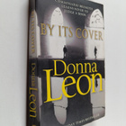 Donna Leon : By Its Cover - pikkukuva 1