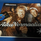 EPPU NORMAALI - AIKA NORMAALIA KIRJA KOKO BÄNDIN NIMMAREILLA - pikkukuva 1