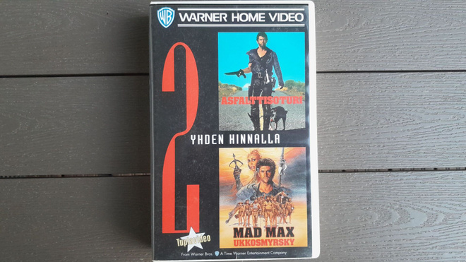 VHS: Mad Max Asfalttisoturi + Mad Max Ukkosmyrsky Tupla VHS