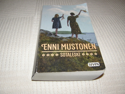 Enni Mustonen Sotaleski -pok