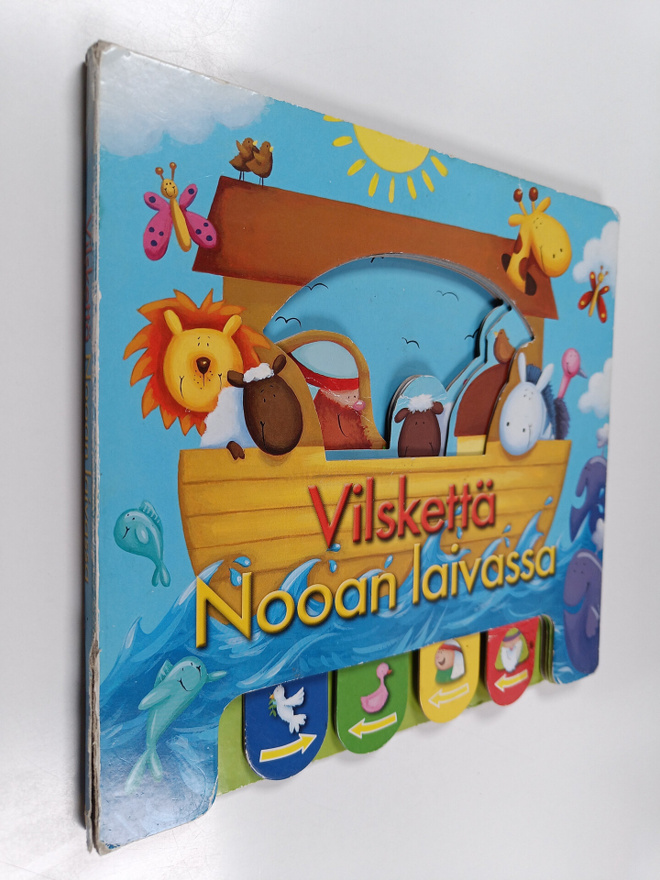 Sarah Pitt : Vilskettä Nooan laivassa