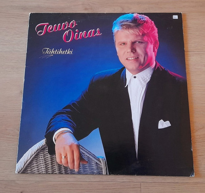 TEUVO OINAS Tähtihetki SLP 738 1990 Suomi