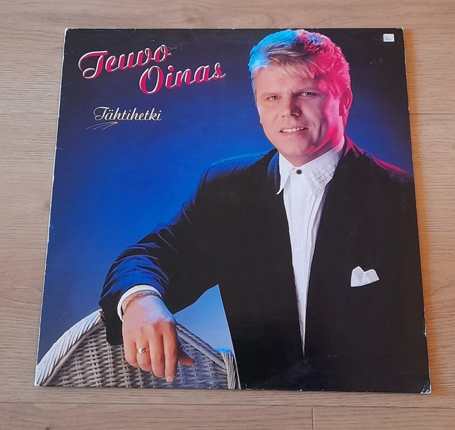 TEUVO OINAS Tähtihetki SLP 738 1990 Suomi