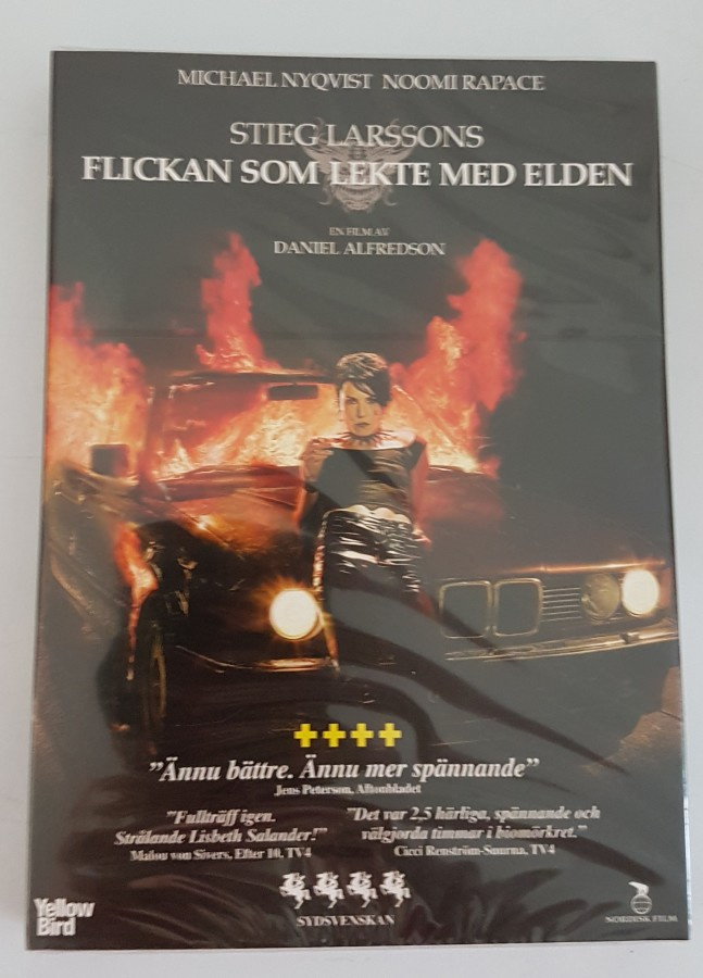 Flickan Som Lekte Med Elden - Tyttö Joka Leikki Tulella  UUS