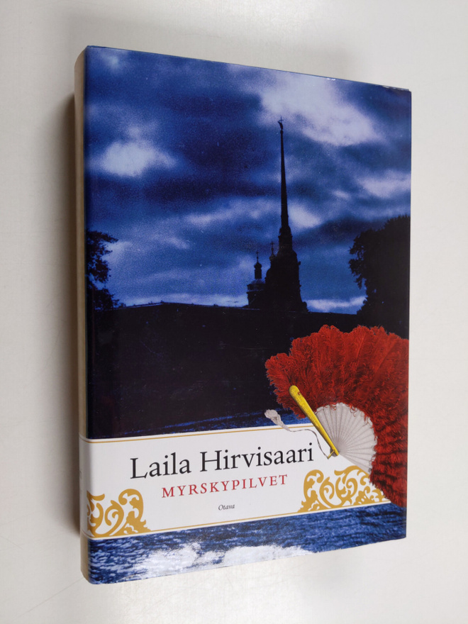 Laila Hirvisaari : Myrskypilvet