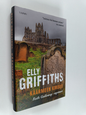 Elly Griffiths : Käärmeen kirous