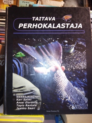 Hiltunen ym. : Taitava perhokalastaja ( SIS POSTIKULU)