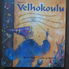Lindy Burnett: Velhokoulu - pikkukuva 1
