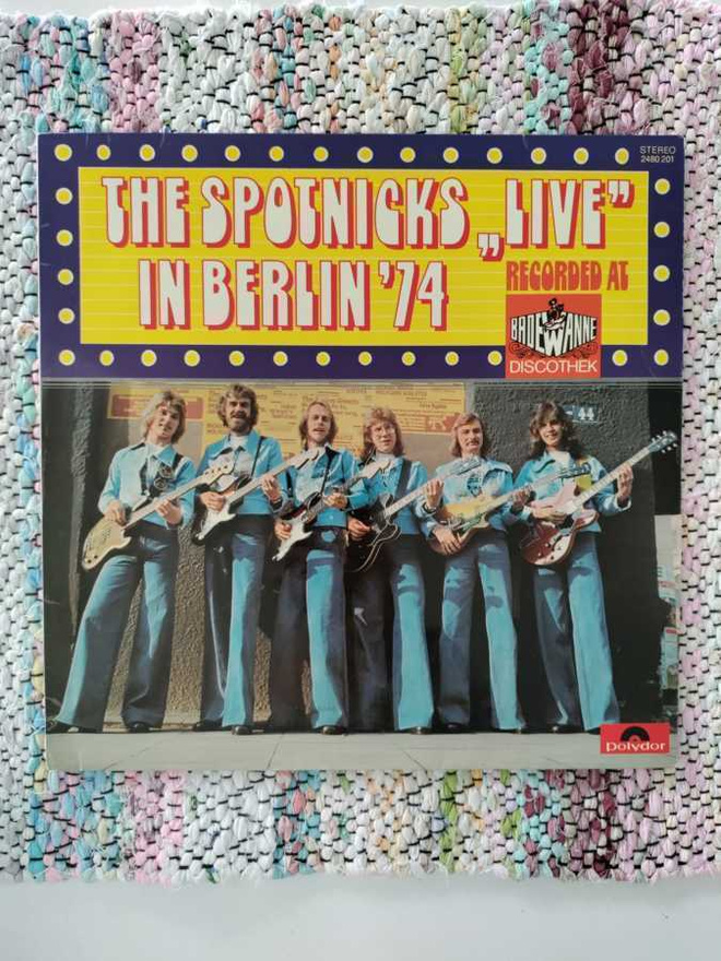 SPOTNICKS - Spotnicks "Live" In Berlin 1974 LP TARJOUSERÄ