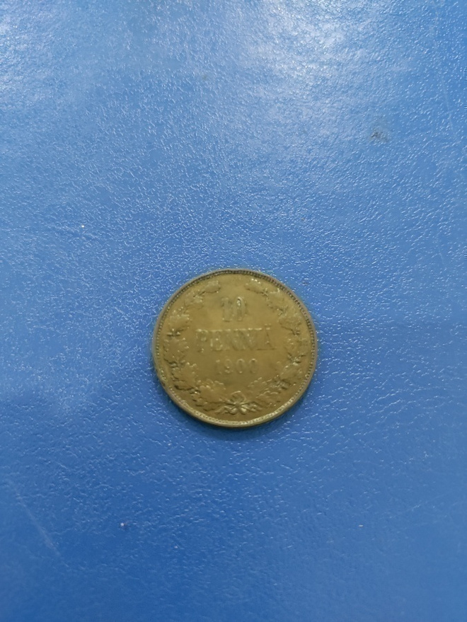 10 pennin kolikko vuosi 1900 !