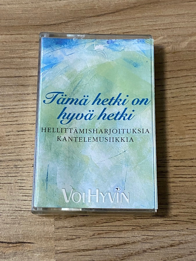 TÄMÄ HETKI ON HYVÄ HETKI - KANTELEMUSIIKKIA - C-KASETTI