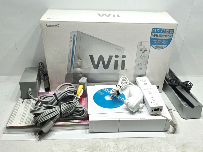 Nintendo Wii Konsoli alkuperäisellä laatikolla