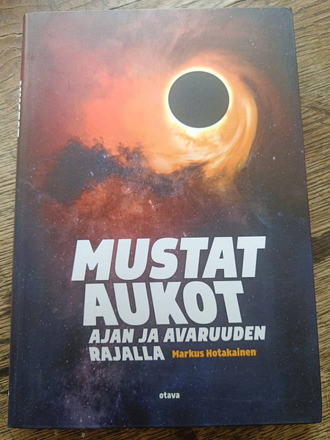 Markus Hotakainen: Mustat aukot