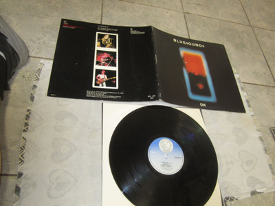Bluesounds: ON : JHN 2022 ( hienokunto EX, gatefold )