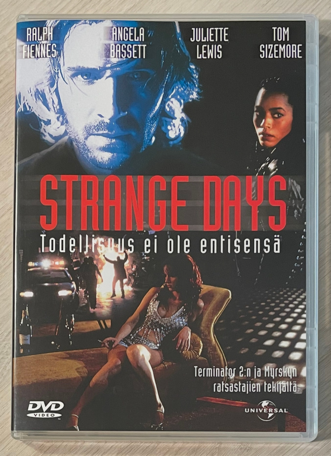 Kathryn Bigelow: STRANGE DAYS (1995) Ralph Fiennes