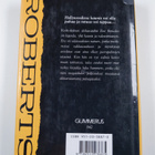 Nora Roberts : Aidot valheet - pikkukuva 2