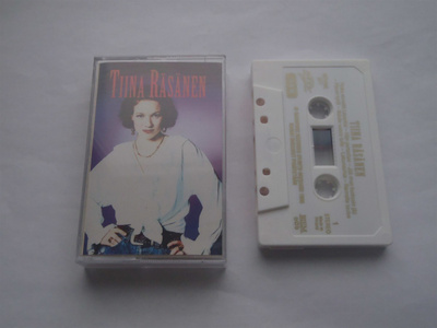 TIINA RÄSÄNEN c-kasetti ( mm. PIENET TYTÖT )