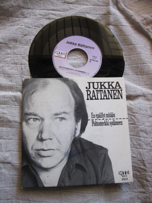 JUKKA RAITANEN ; en epäillyt mitään / polttomerkki sydämeen