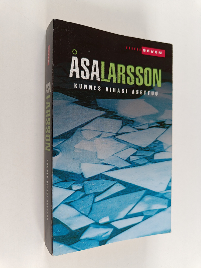 Åsa Larsson : Kunnes vihasi asettuu